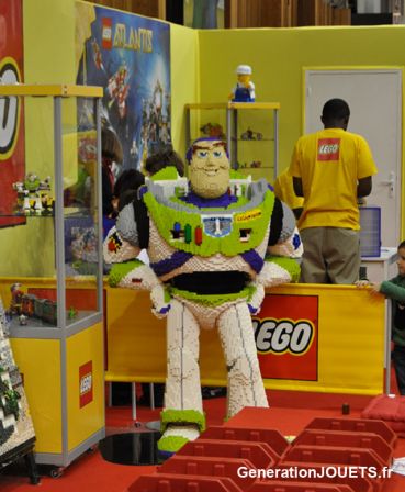 Buzz l'éclair géant tout en Lego - Kidexpo 2010